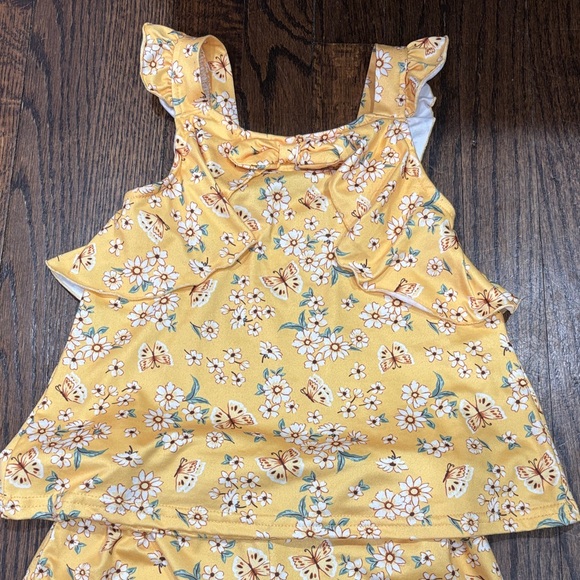 Little Lass girls Yellow Floral Ruffle Top and Shorts Set size 5 - Picture 3 of 6